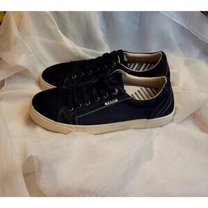 Taos Shoes Womens SZ 11 Black Plim Soul Active Walking Lace Up Comfort Sneaker